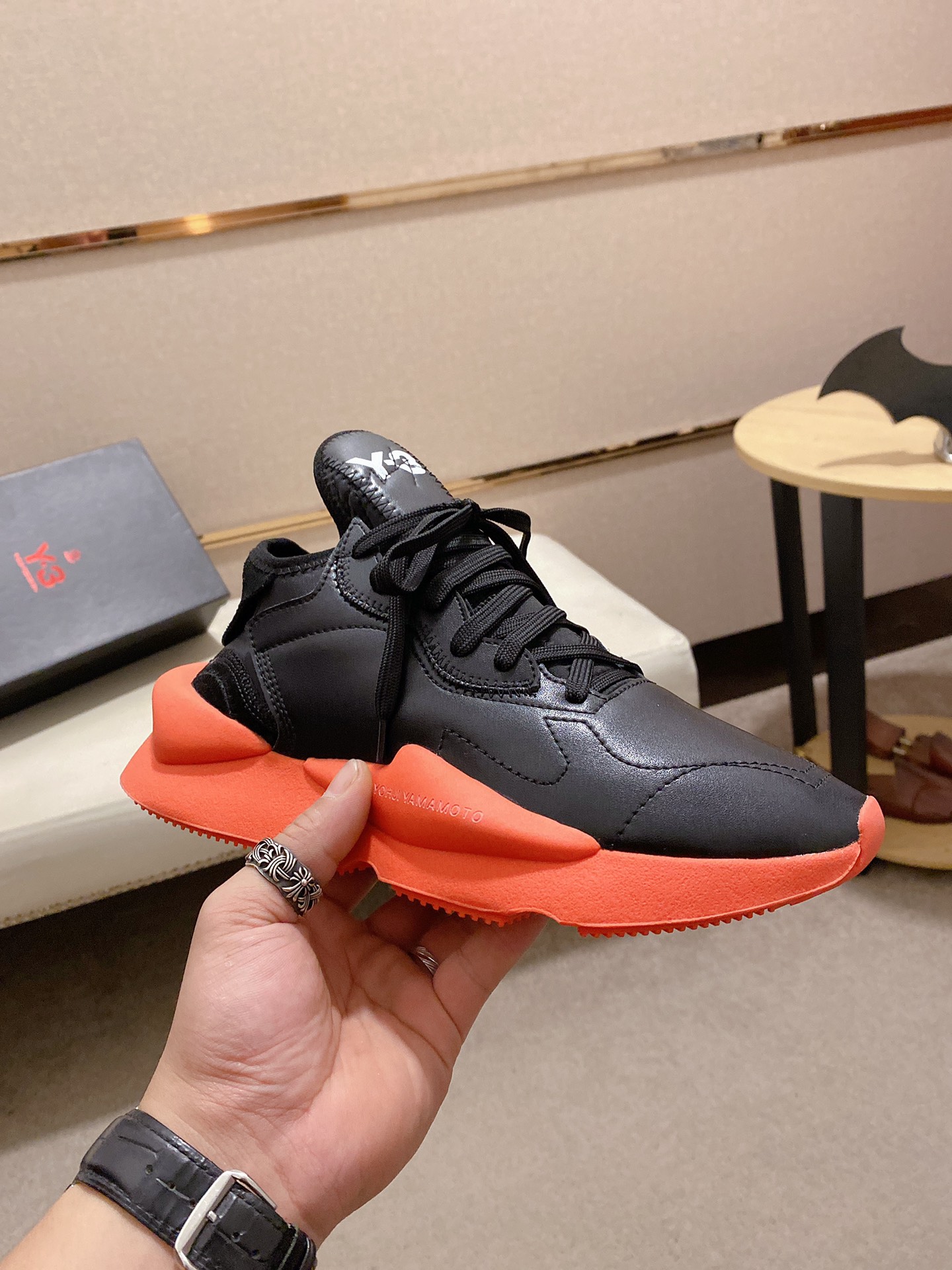 Y-3 Kaiwa Lace-Up Sneakers 22 - vstockx