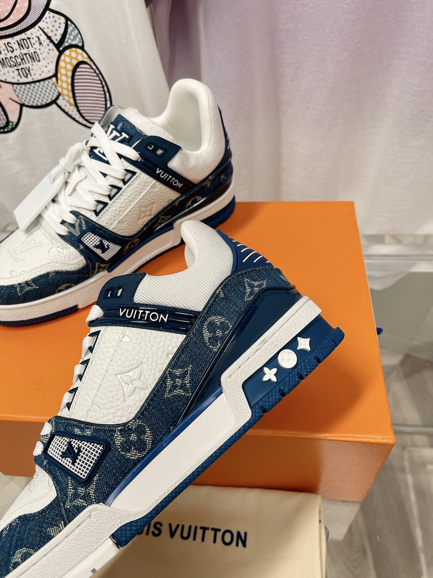 Louis Vuitton LV TRAINERS SNEAKER 2 - vstockx