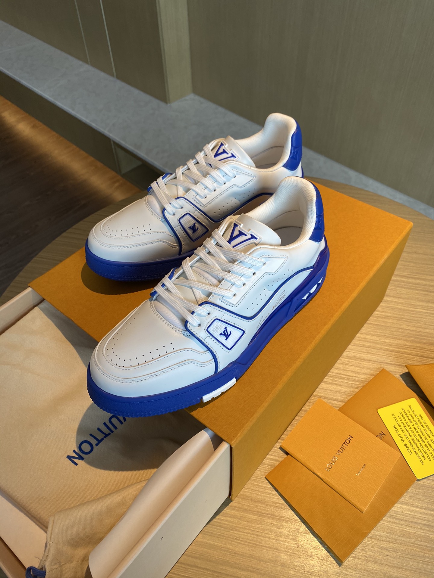 Louis Vuitton LV TRAINERS SNEAKER 9 - vstockx