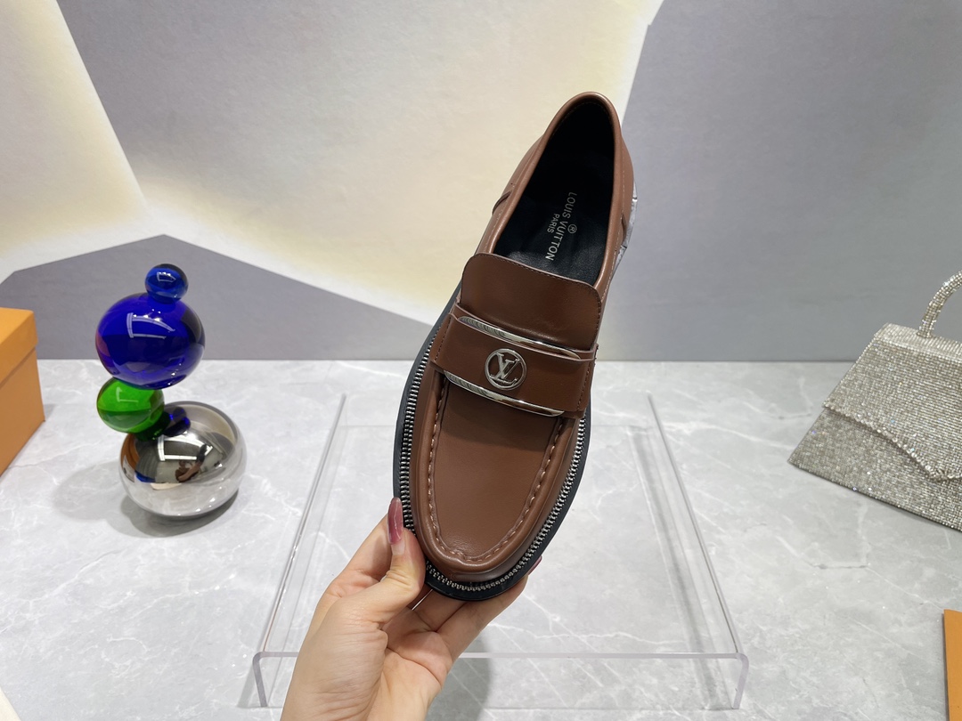 Louis Vuitton shoes WOMEN 3 - vstockx