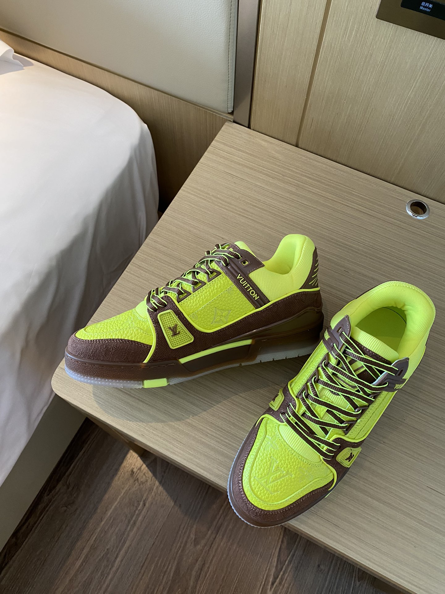 Louis Vuitton LV TRAINERS SNEAKER 9 - vstockx