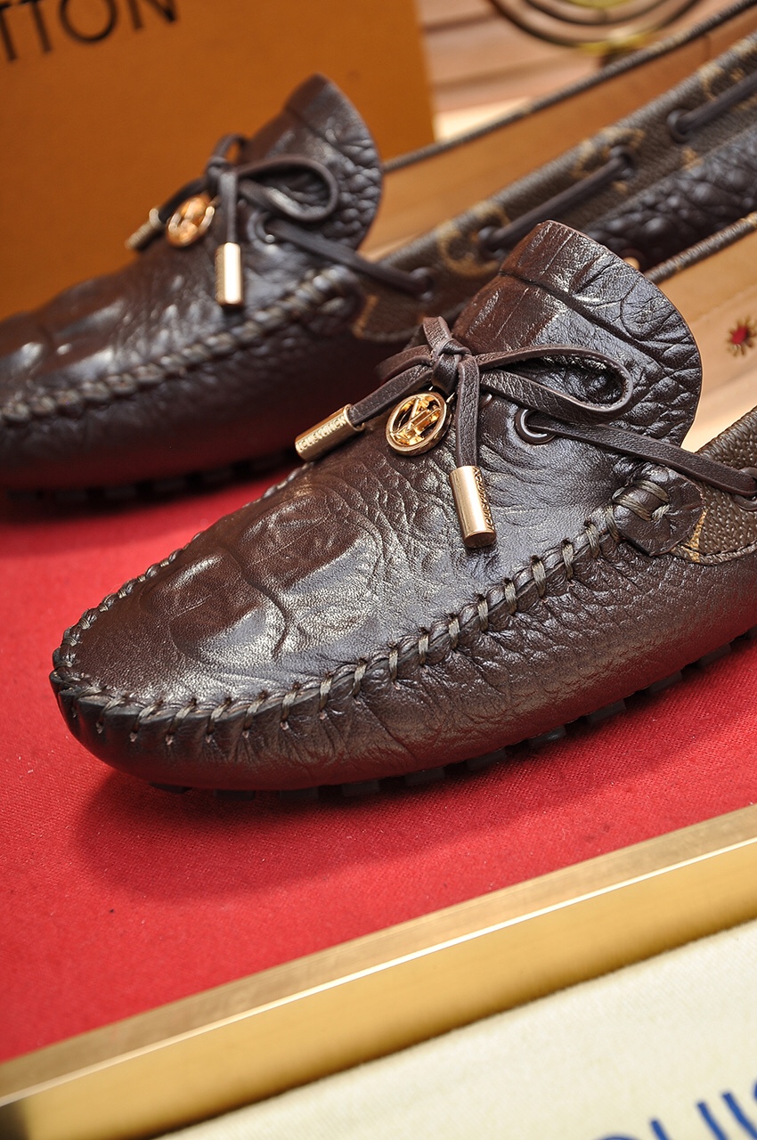 Louis Vuitton Leather Boots 5 - vstockx