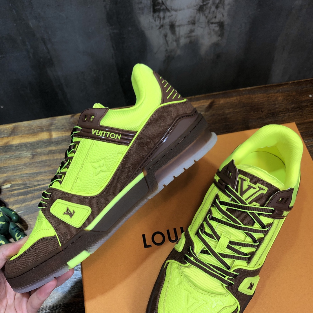Louis Vuitton Trainer Sneakers 83 - vstockx