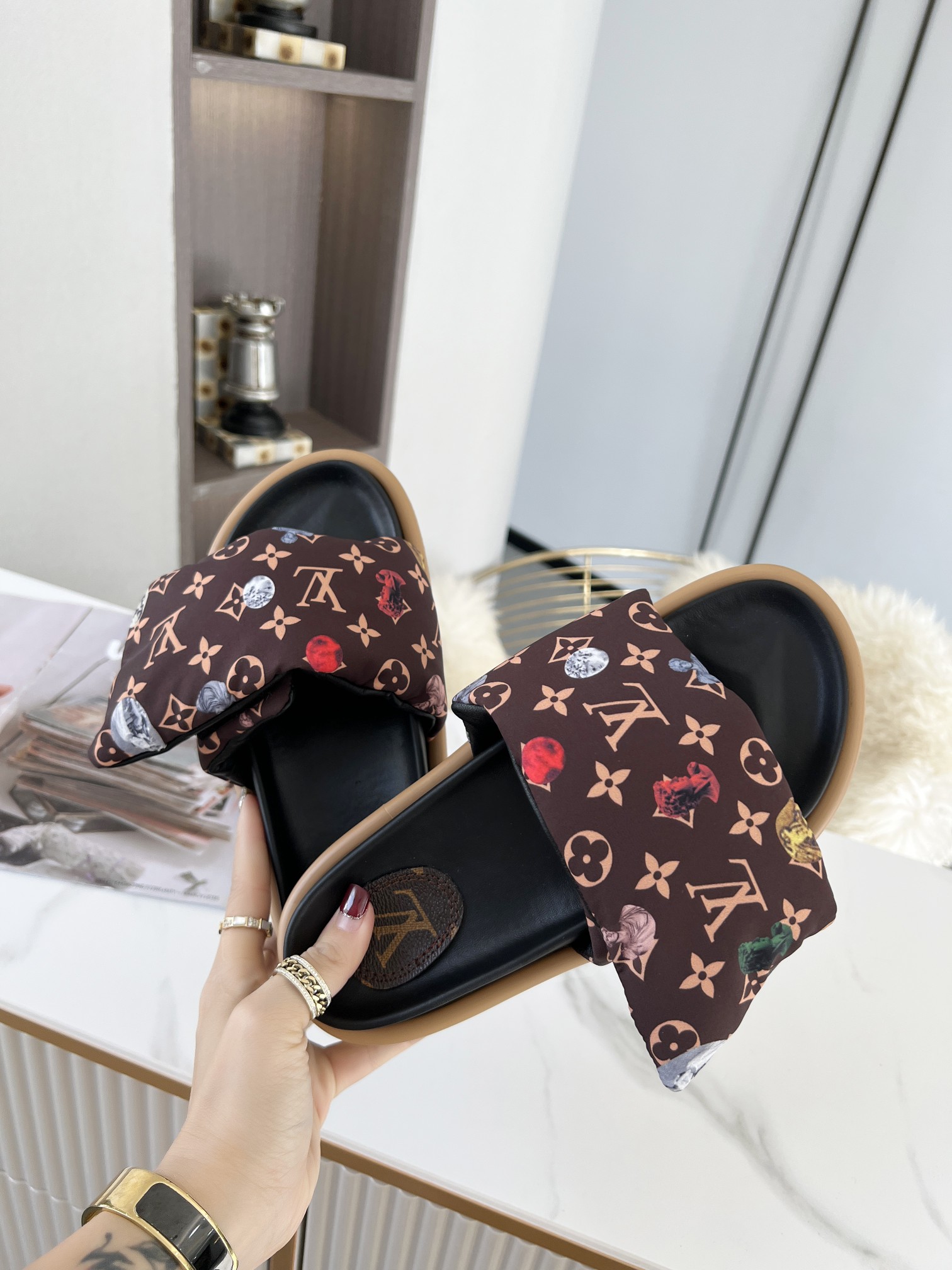Louis Vuitton POOL PILLOW COMFORT MULES WOMEN 5 - vstockx