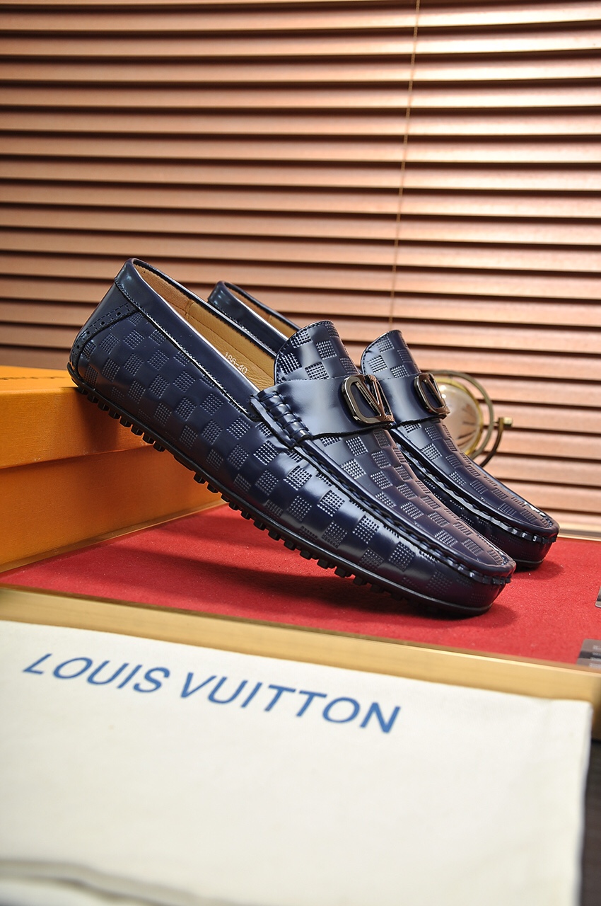 Louis Vuitton Leather Boots 49 - vstockx