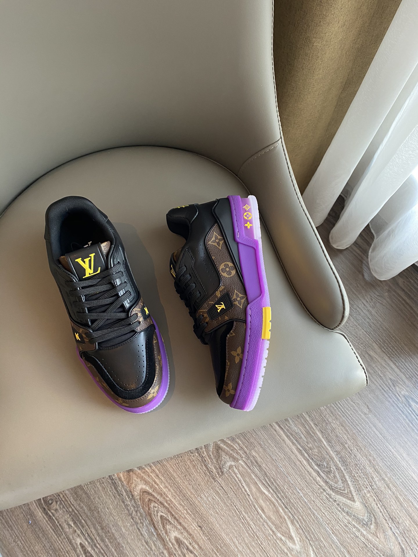 Louis Vuitton LV TRAINERS SNEAKER 9 - vstockx