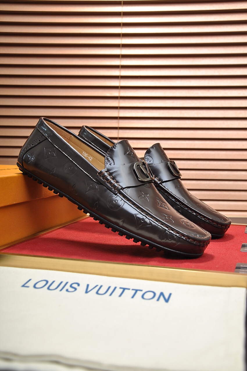 Louis Vuitton Leather Boots 52 - vstockx