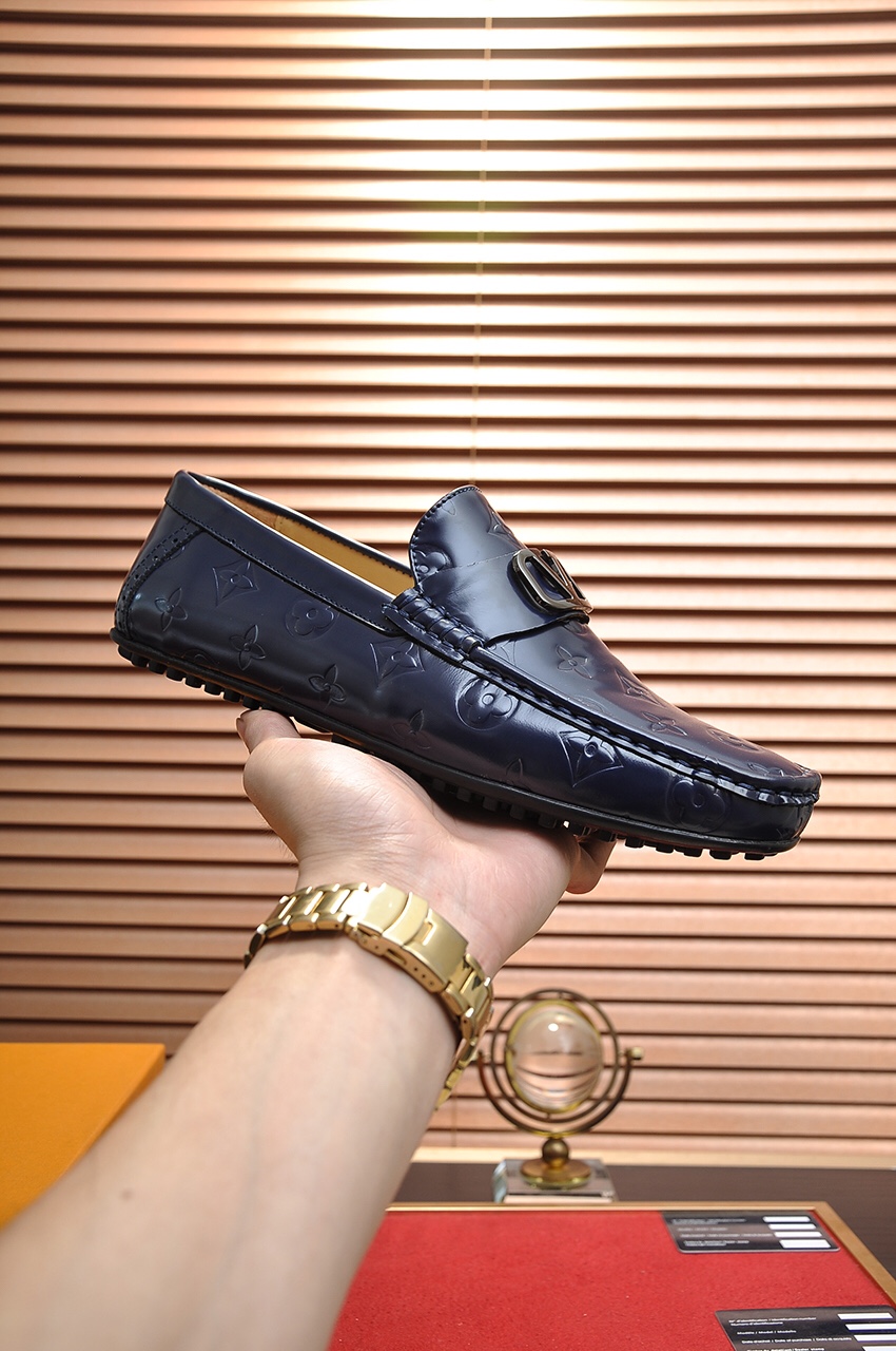 Louis Vuitton Leather Boots 51 - vstockx