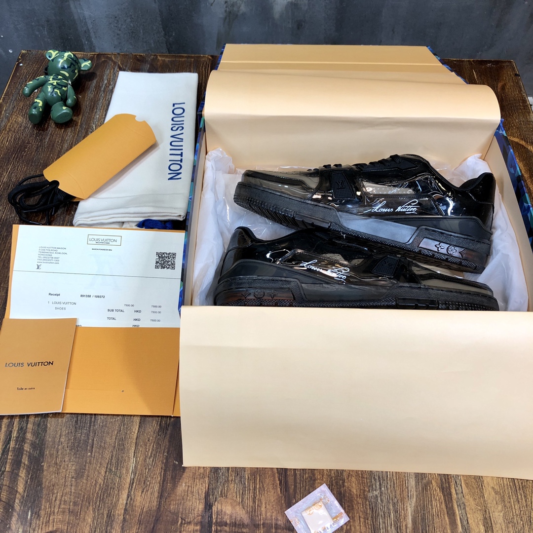 Louis Vuitton Trainer Sneakers 42 - vstockx