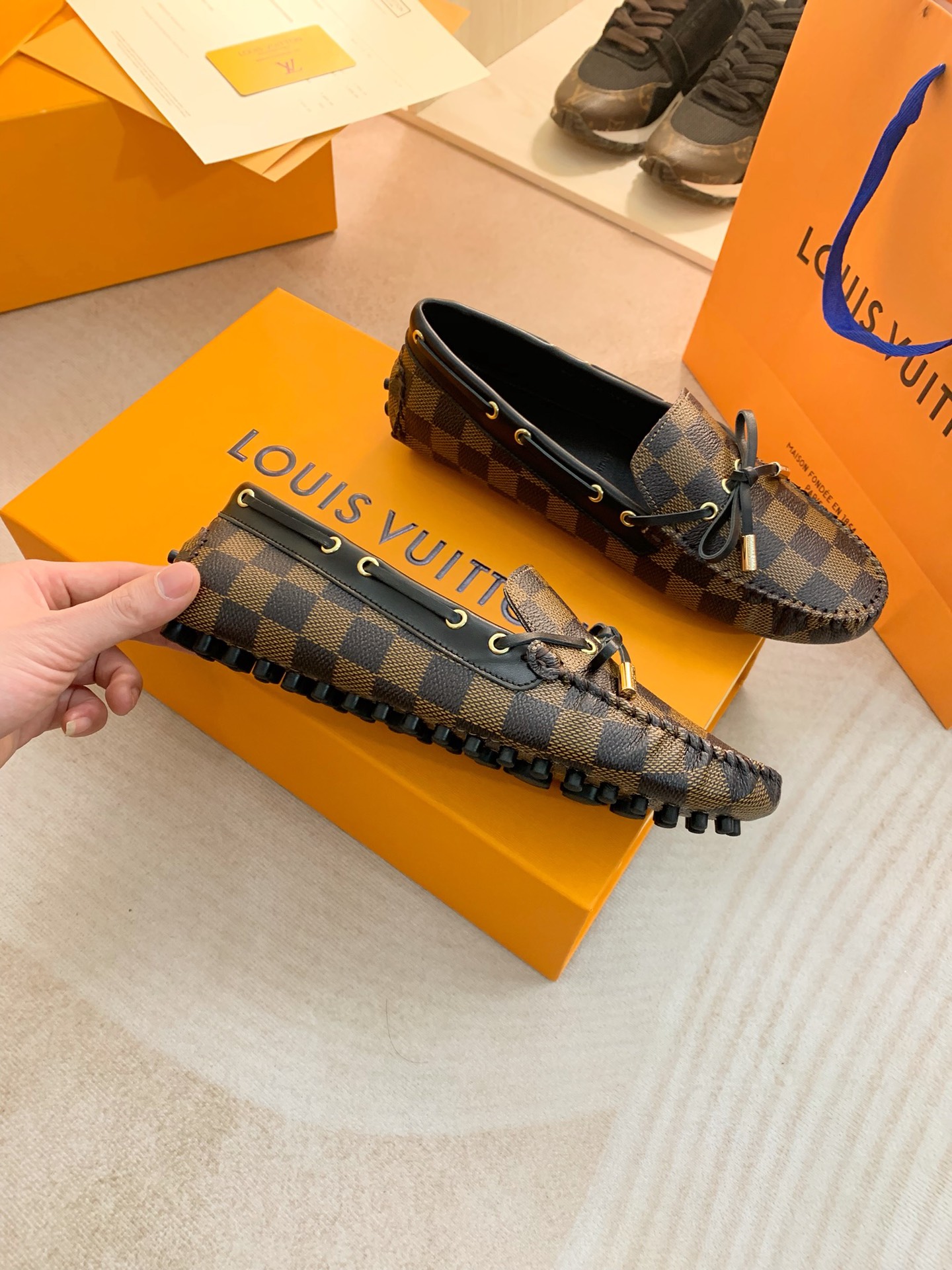 Louis Vuitton GLORIA FLAT LOAFERS WOMEN 11 - vstockx