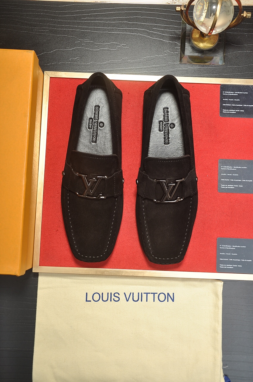 Louis Vuitton Leather Boots 38 - vstockx