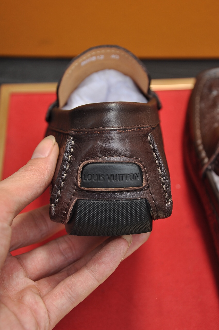 Louis Vuitton Leather Boots 3 - vstockx