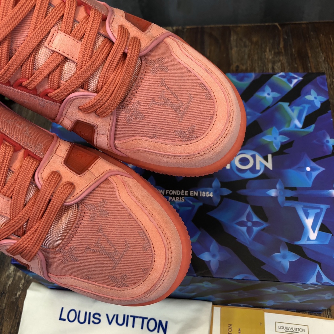 Louis Vuitton Trainer Sneakers 84 - vstockx