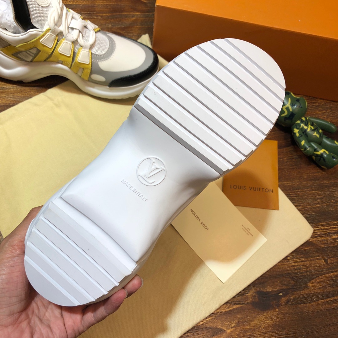 Louis Vuitton Archlight 15 - vstockx
