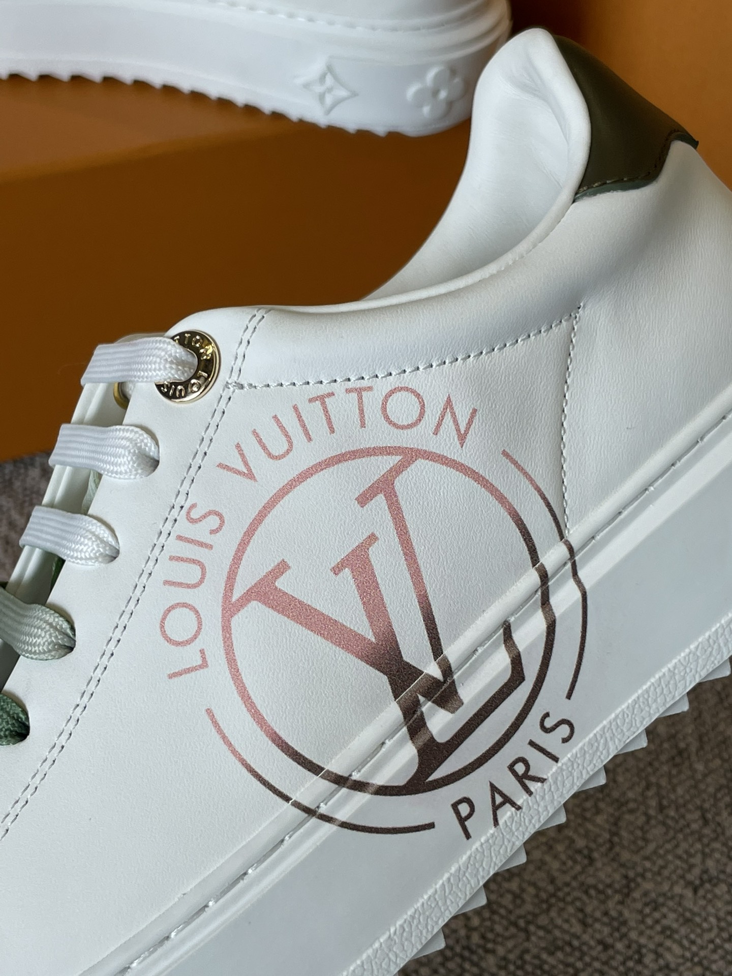 Louis Vuitton TIME OUT TRAINERS 1 - vstockx