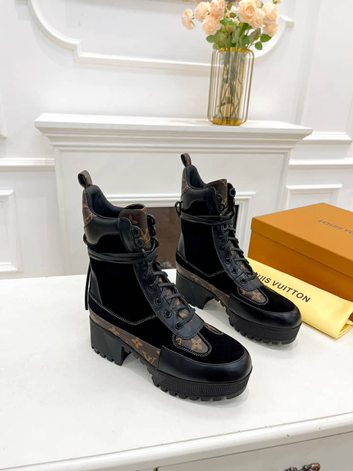 Louis Vuitton Laureate Platform Desert Boot Black - vstockx