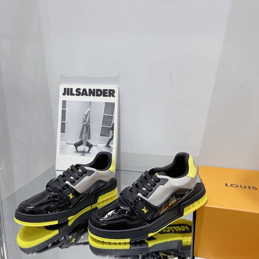 Louis Vuitton Trainer Black Yellow - vstockx