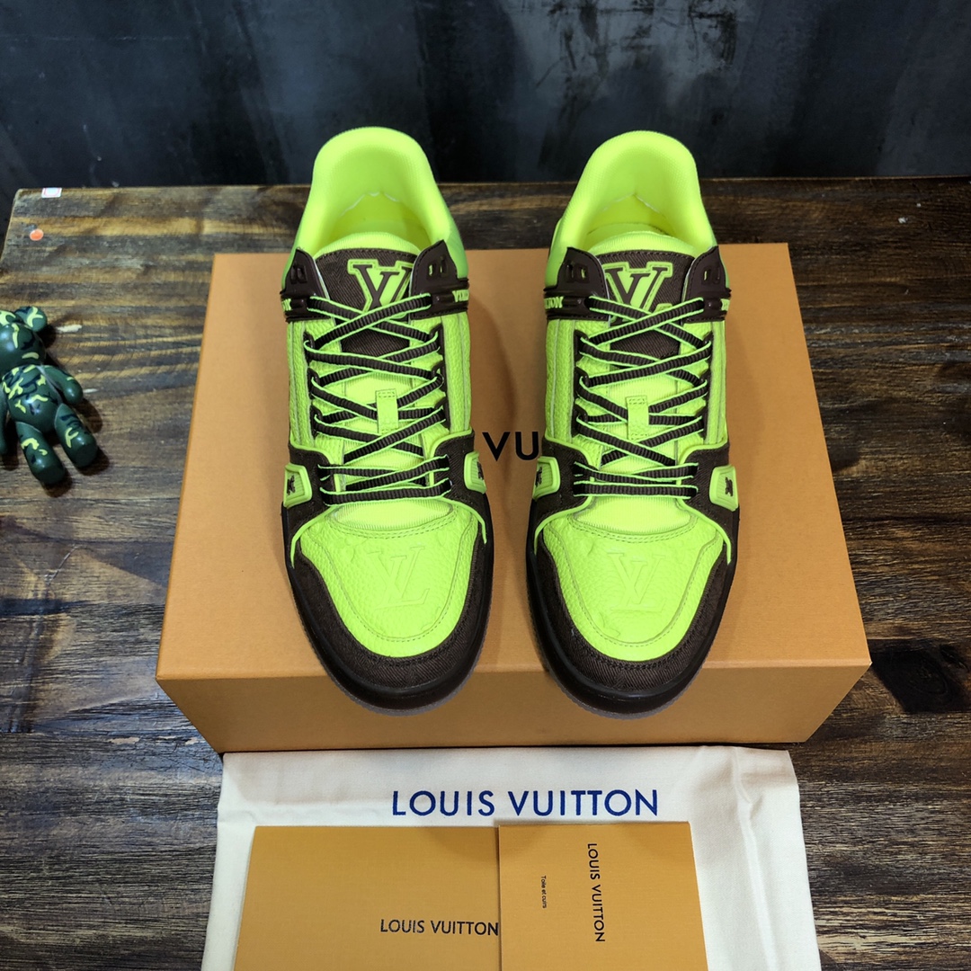 Louis Vuitton Trainer Sneakers 83 - vstockx