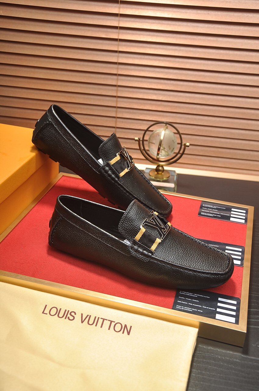 Louis Vuitton Leather Boots 27 - vstockx