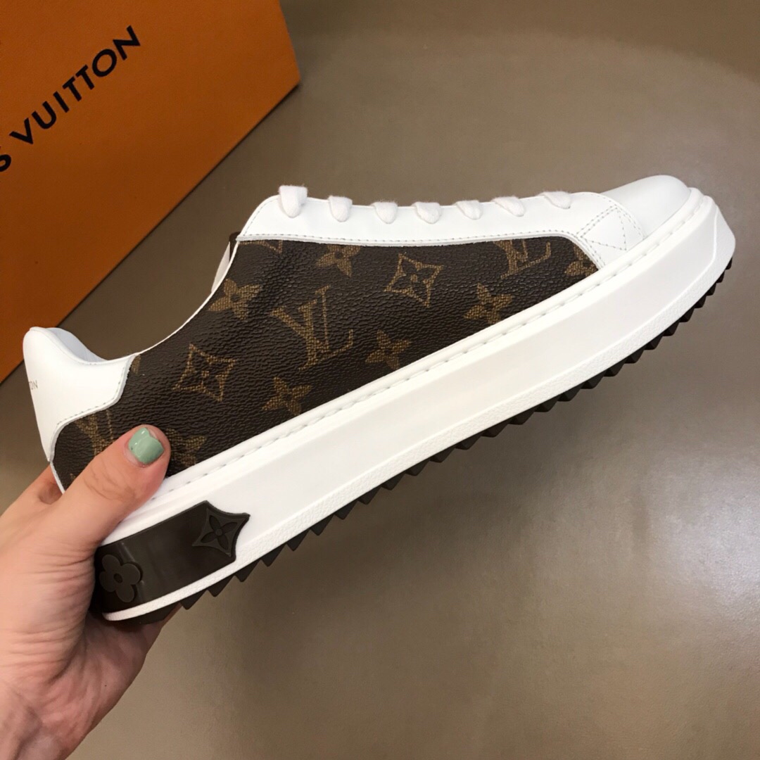 Louis Vuitton Low Top sneaker 37 - vstockx