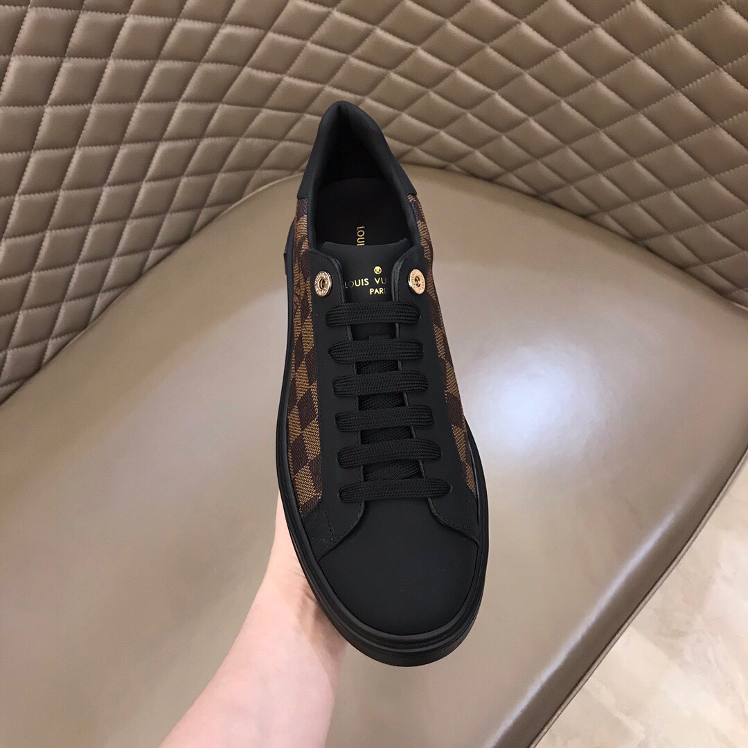 Louis Vuitton Low Top sneaker 18 - vstockx