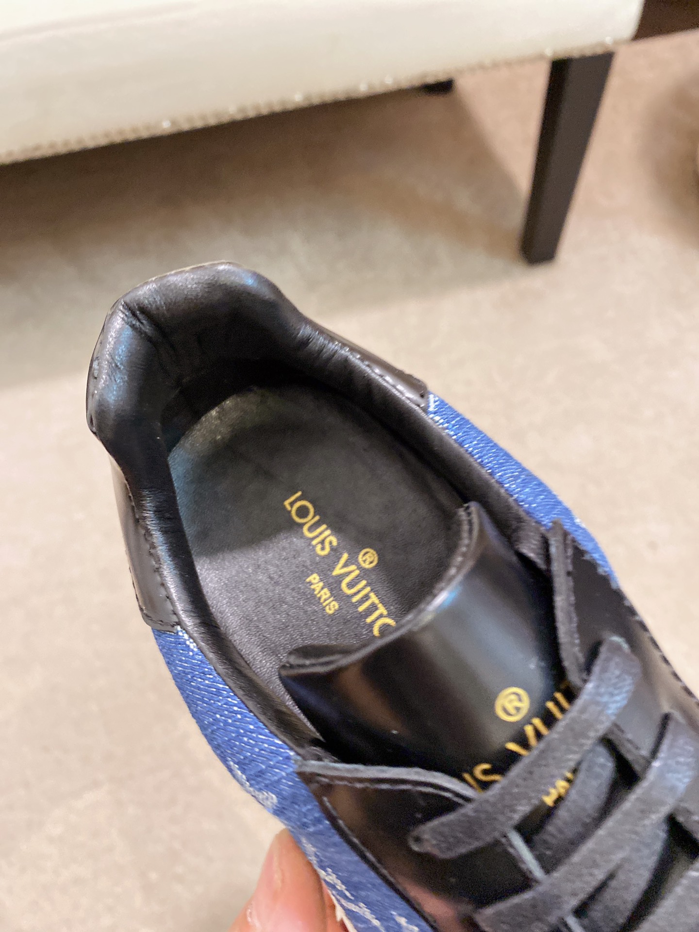 Louis Vuitton Low Top sneaker 106 - vstockx