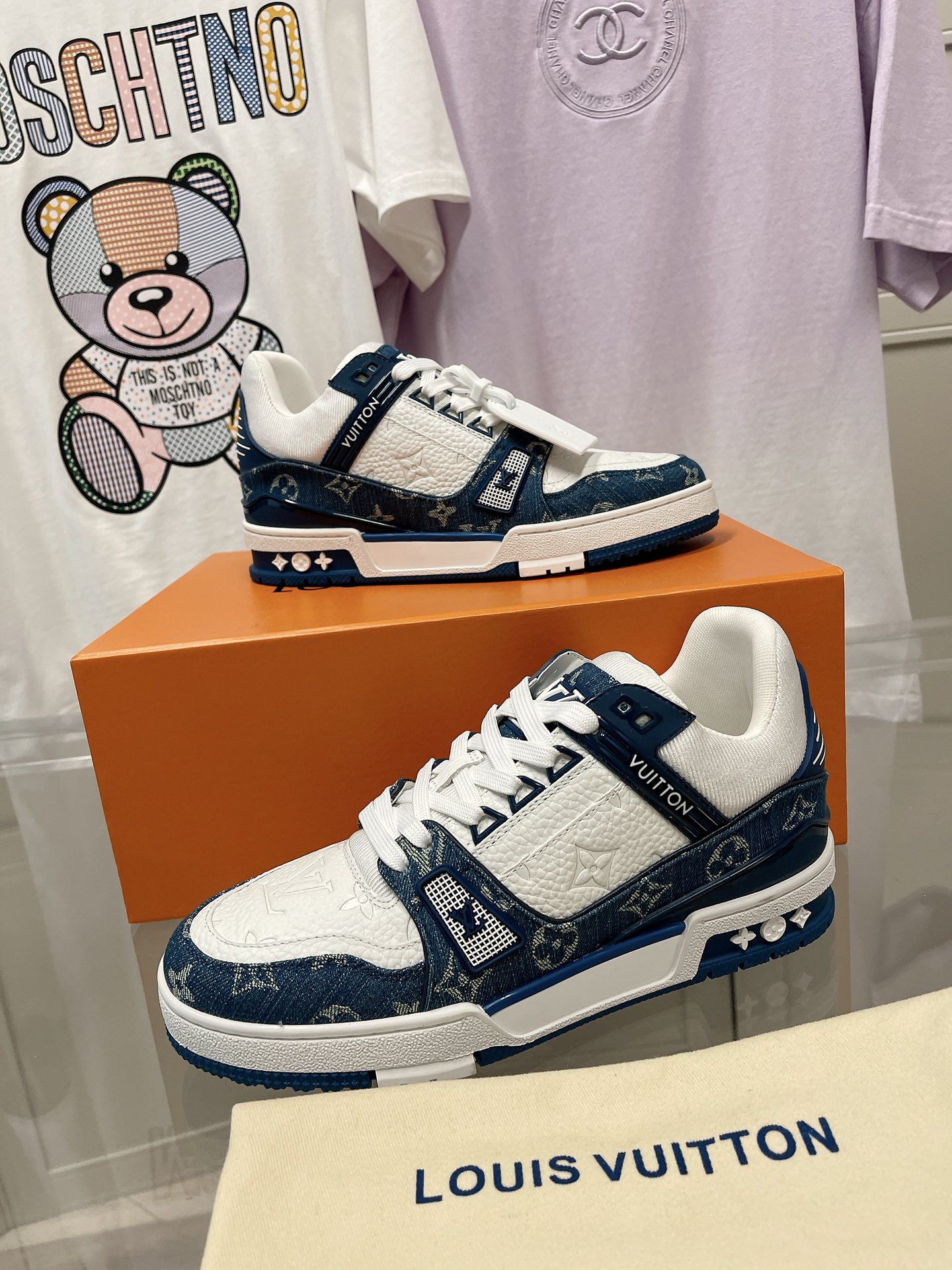 Louis Vuitton LV TRAINERS SNEAKER 2 - vstockx