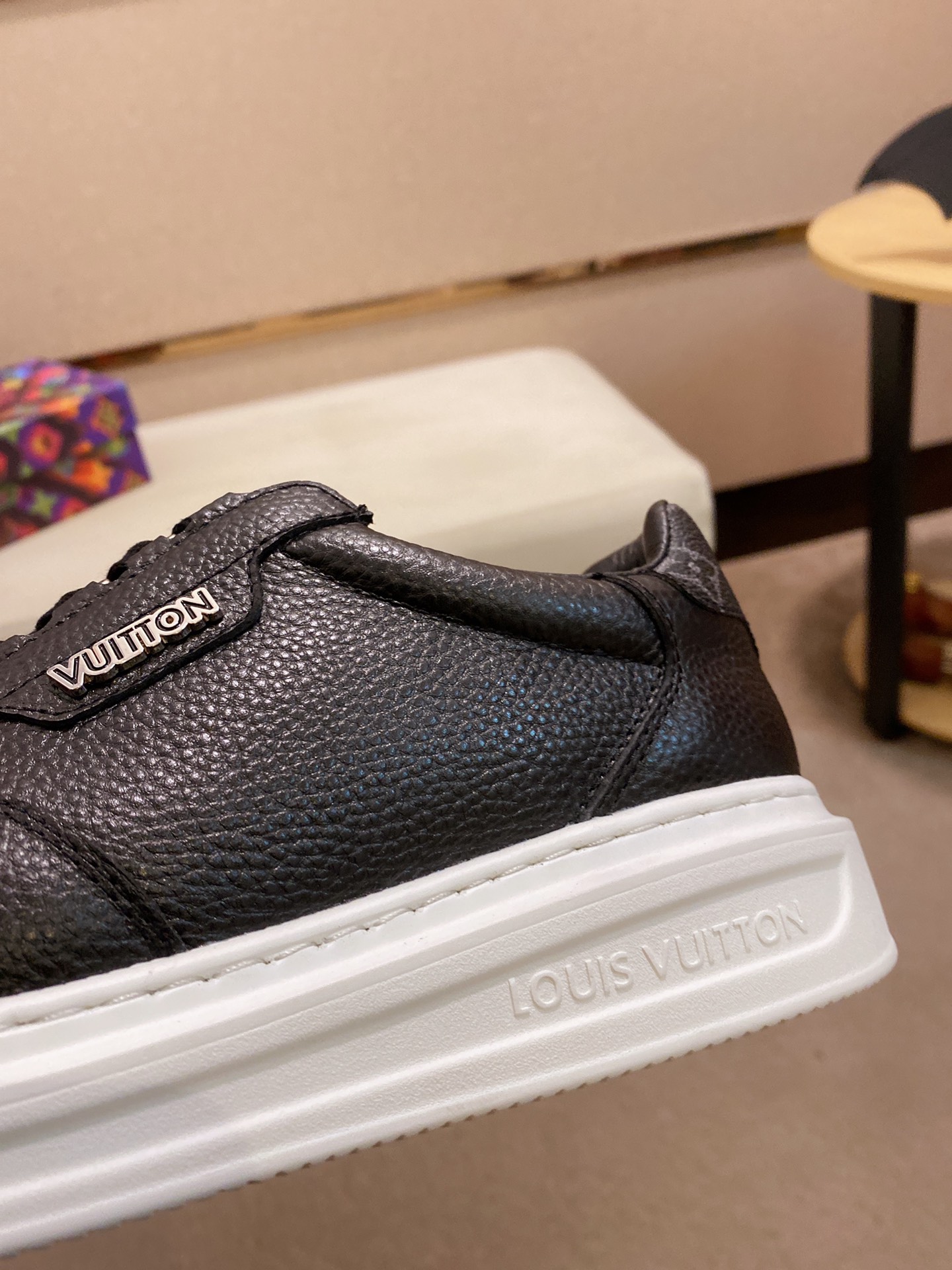 Louis Vuitton Low Top sneaker 111 - vstockx