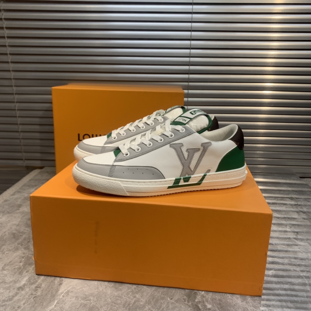 Louis Vuitton CHARLIE TRAINERS SNEAKER 12 - vstockx