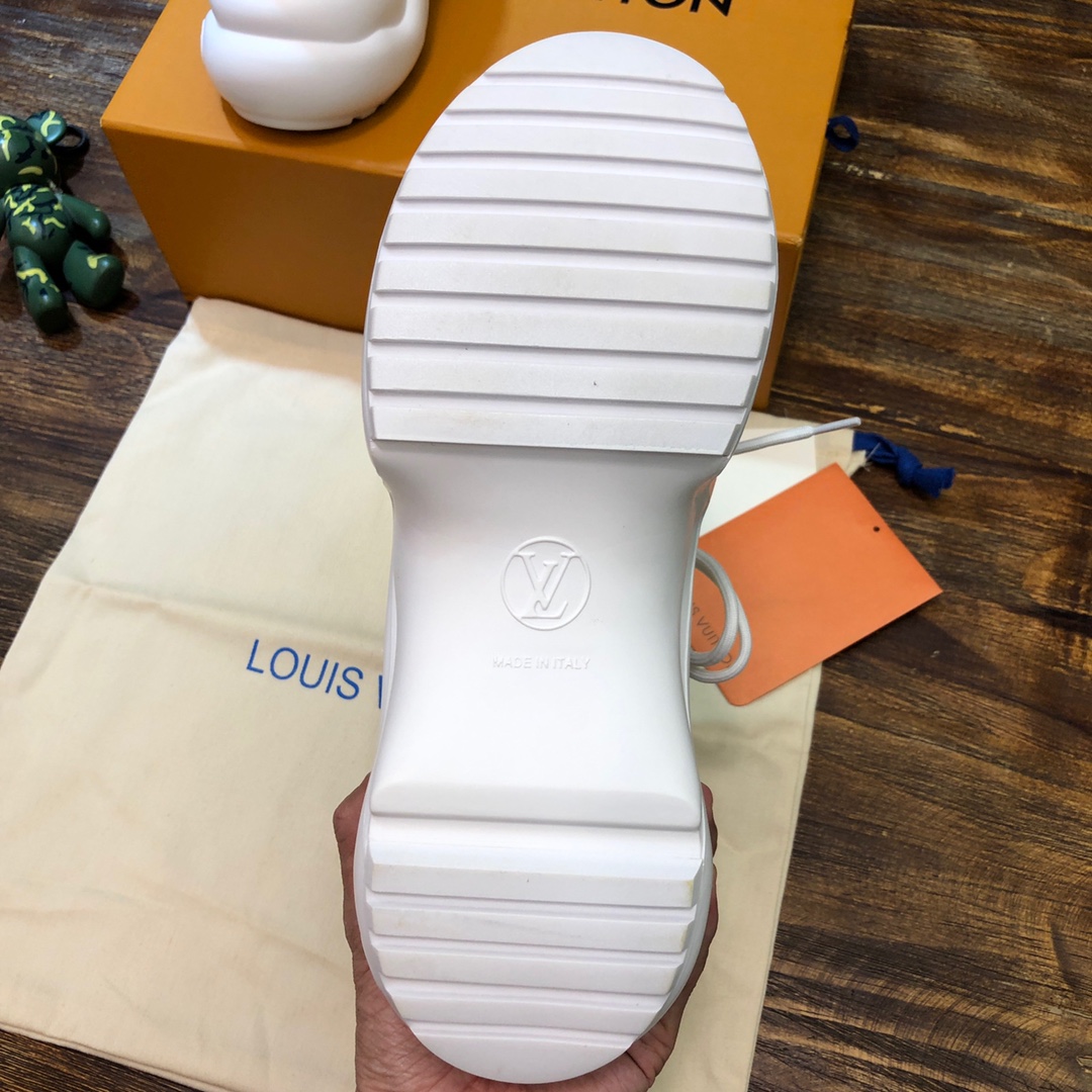 Louis Vuitton Archlight 22 - vstockx