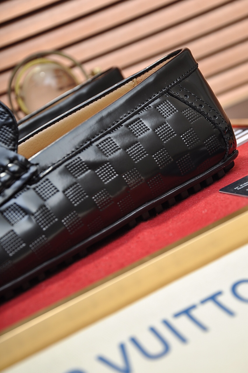 Louis Vuitton Leather Boots 50 - vstockx