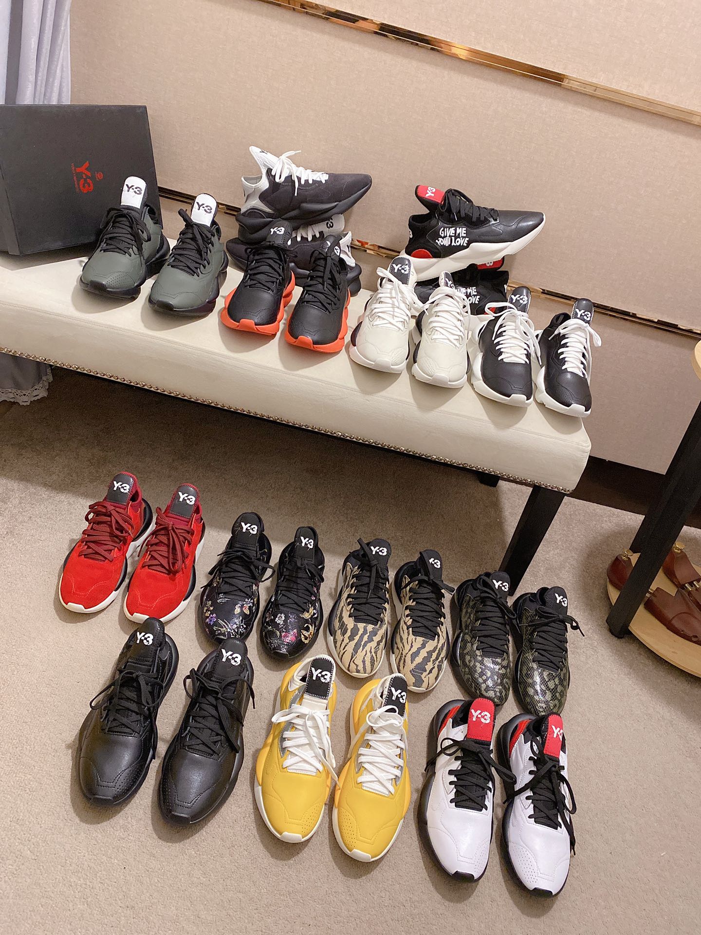 Y-3 Kaiwa Lace-Up Sneakers 16 - vstockx