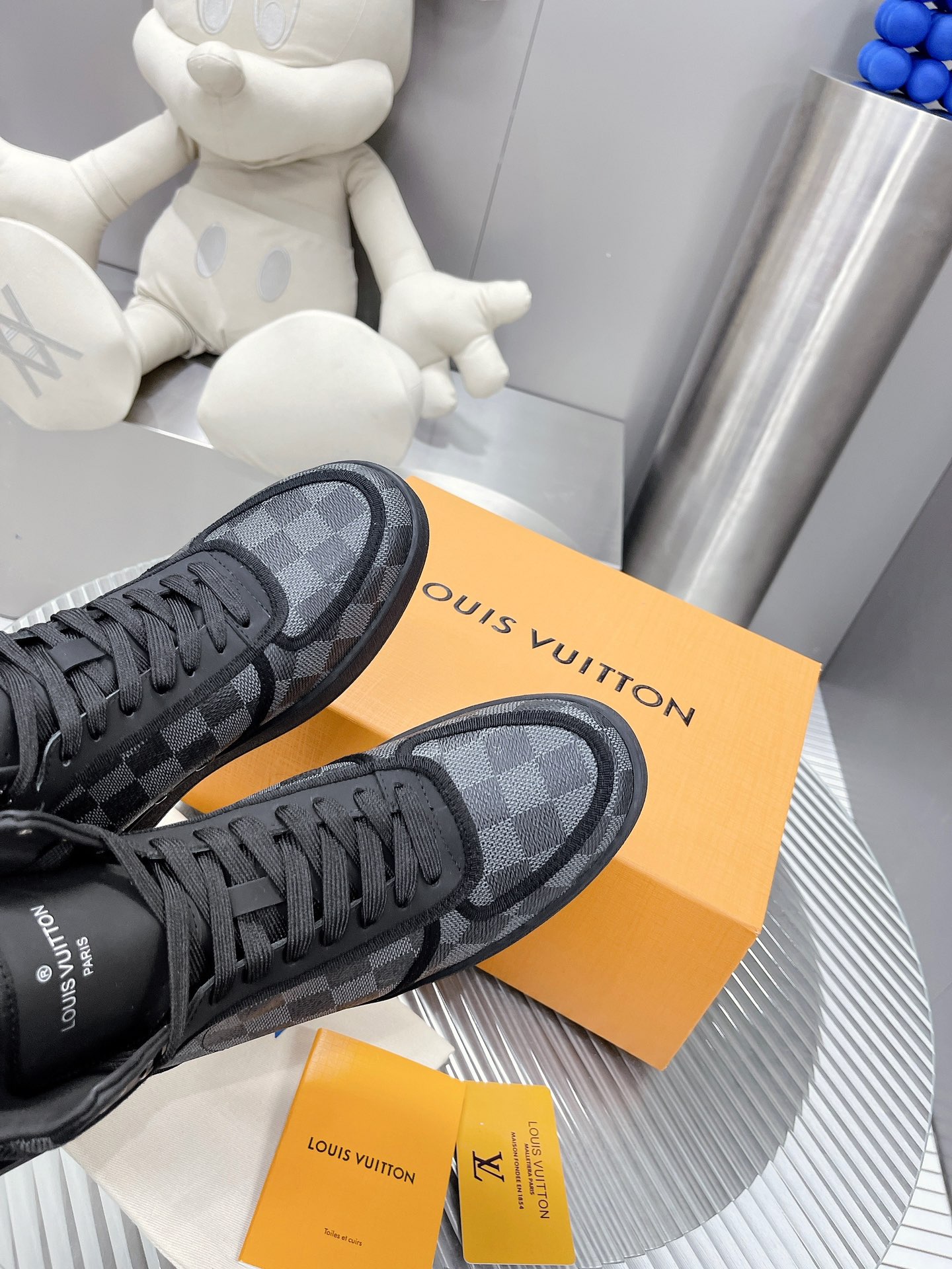 Louis Vuitton RIVOLI TRAINER BOOTS SNEAKER 11 - vstockx