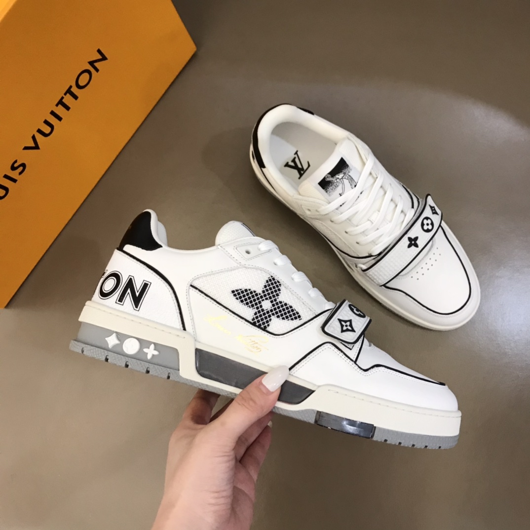 Louis Vuitton Trainer Sneakers 3 - vstockx