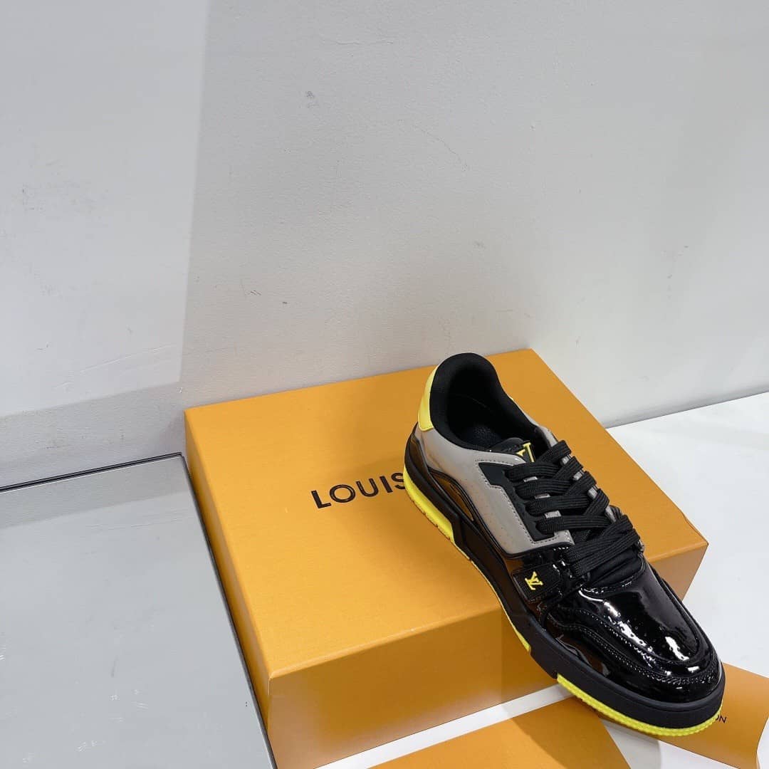 Louis Vuitton Trainer Black Yellow - vstockx