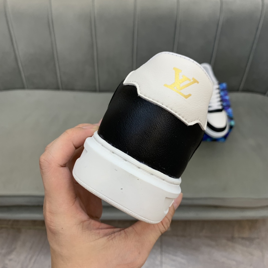 Louis Vuitton Low Top sneaker 8 - vstockx