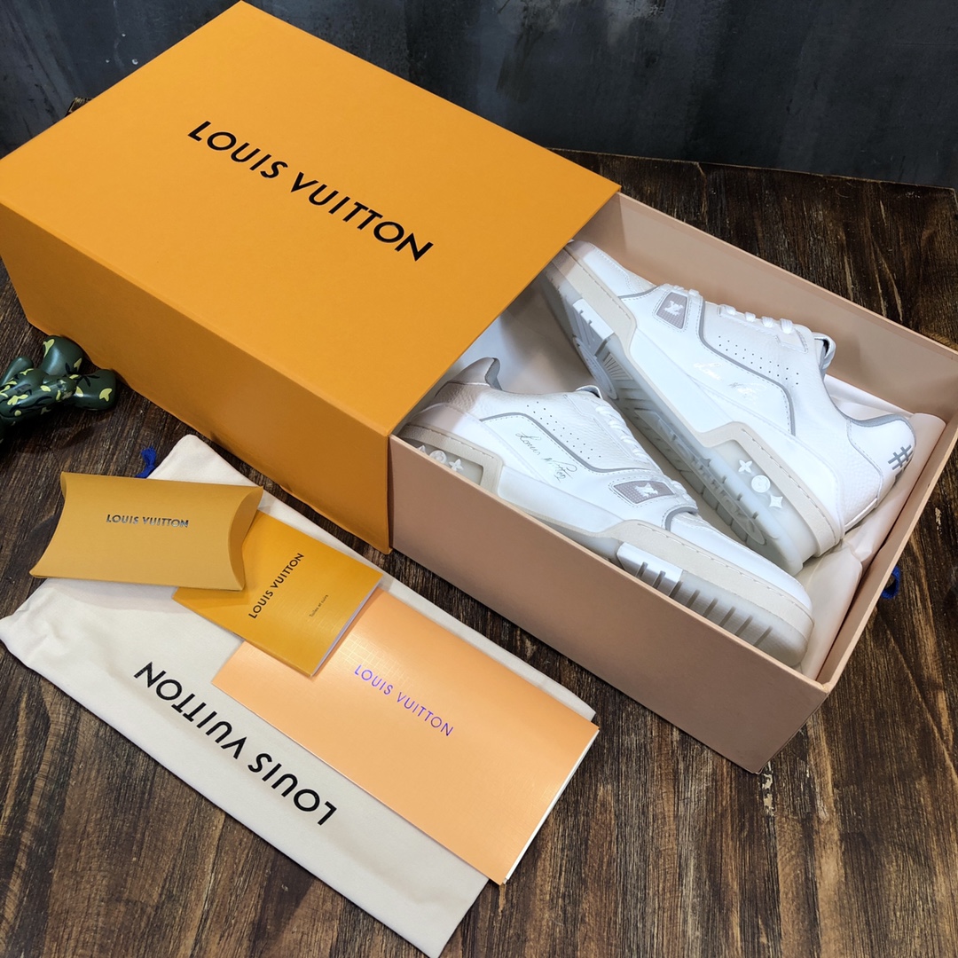 Louis Vuitton Trainer Sneakers 71 - vstockx