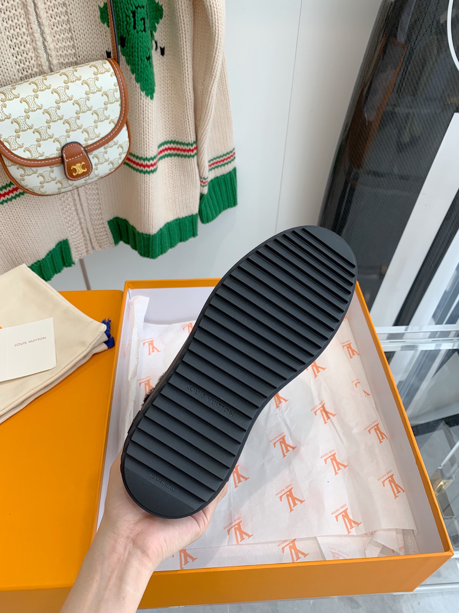 Louis Vuitton SNOWDROP FLAT ANKLE BOOTS WOMEN 13 - vstockx