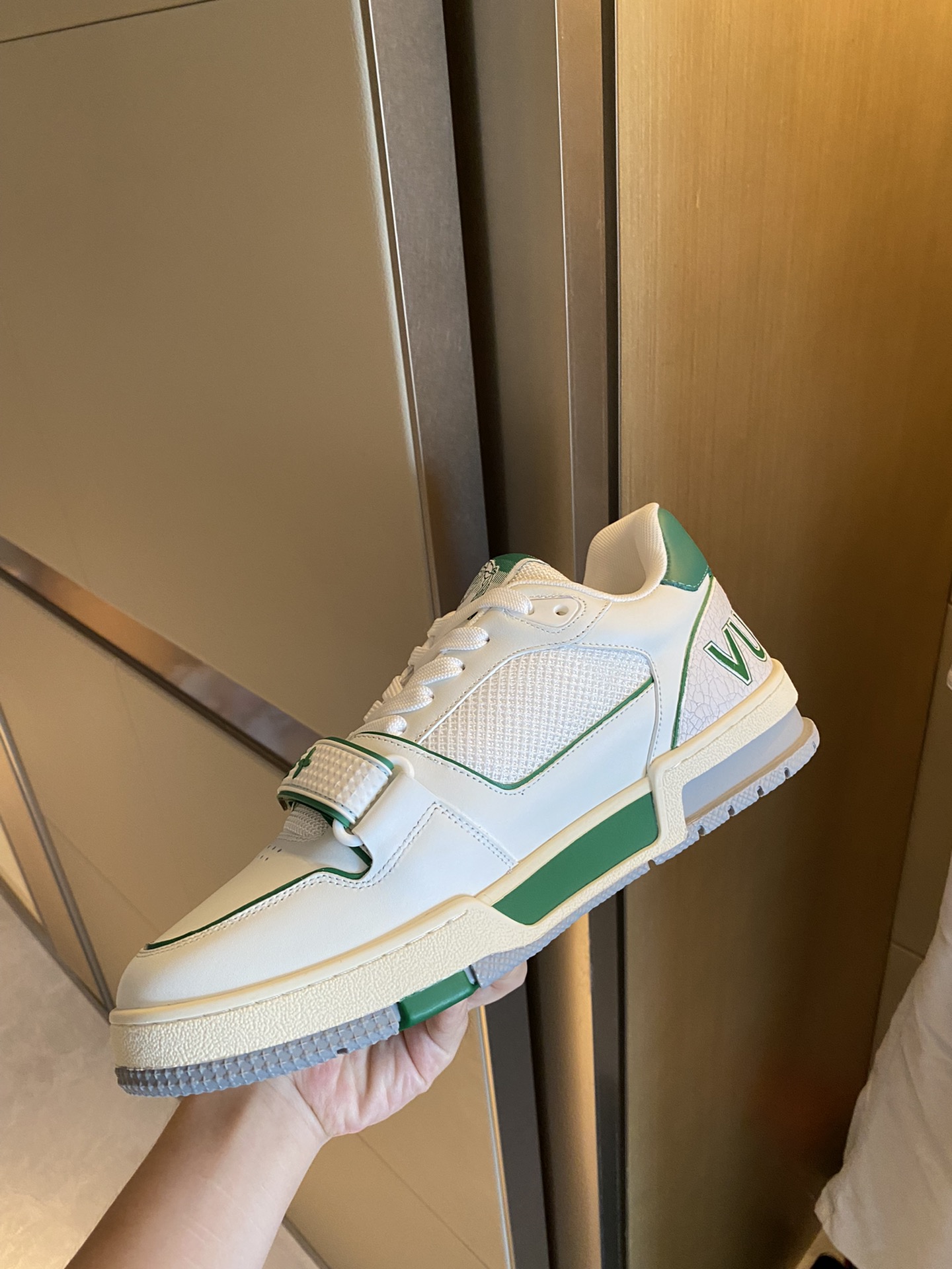 Louis Vuitton LV TRAINERS SNEAKER 9 - vstockx