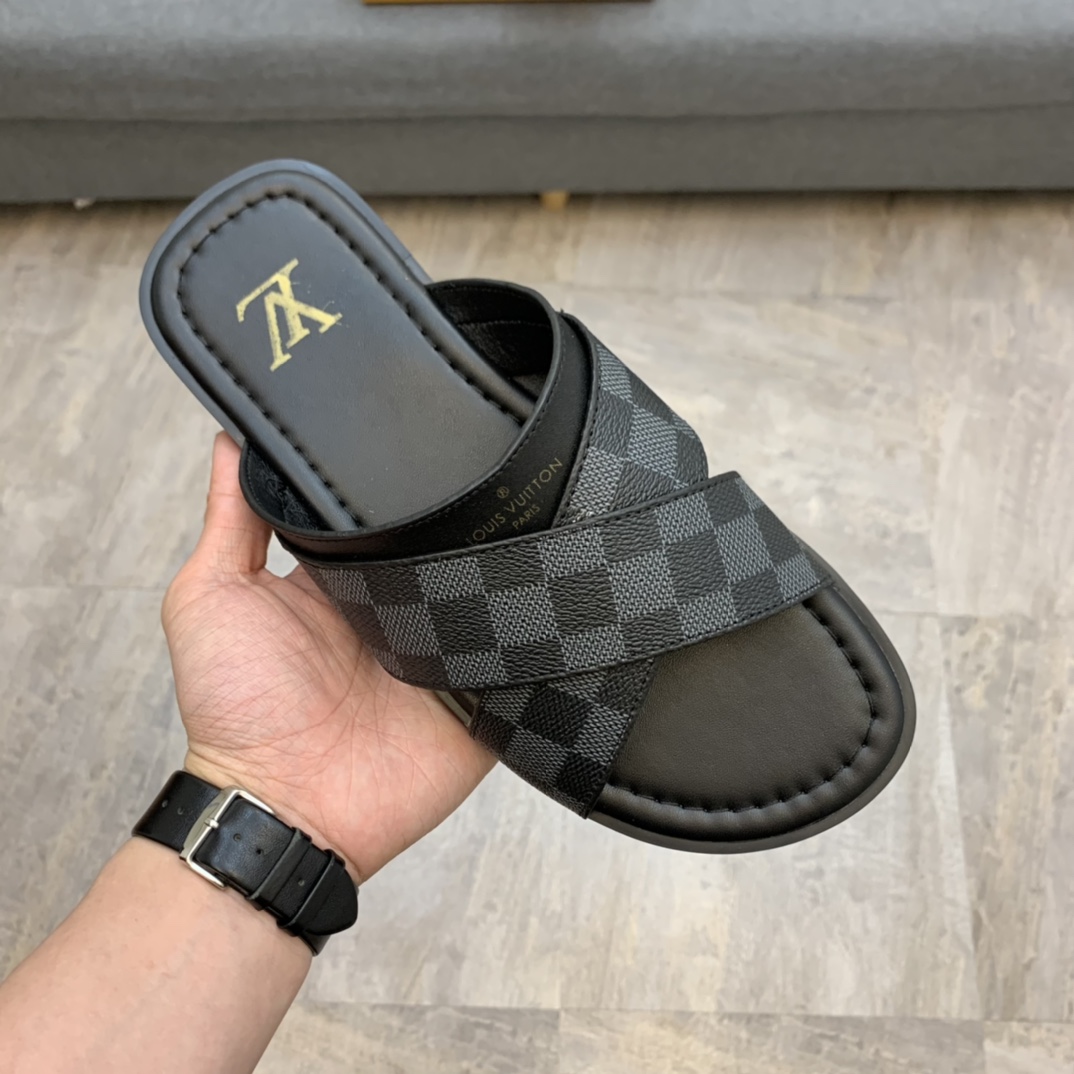 Louis Vuitton Slipper 142 - vstockx