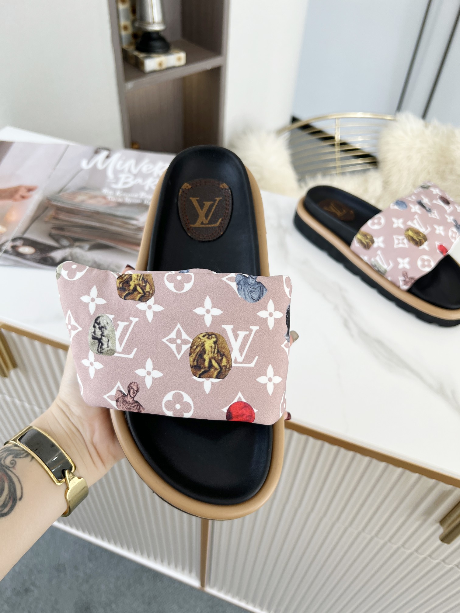 Louis Vuitton POOL PILLOW COMFORT MULES WOMEN 5 - vstockx