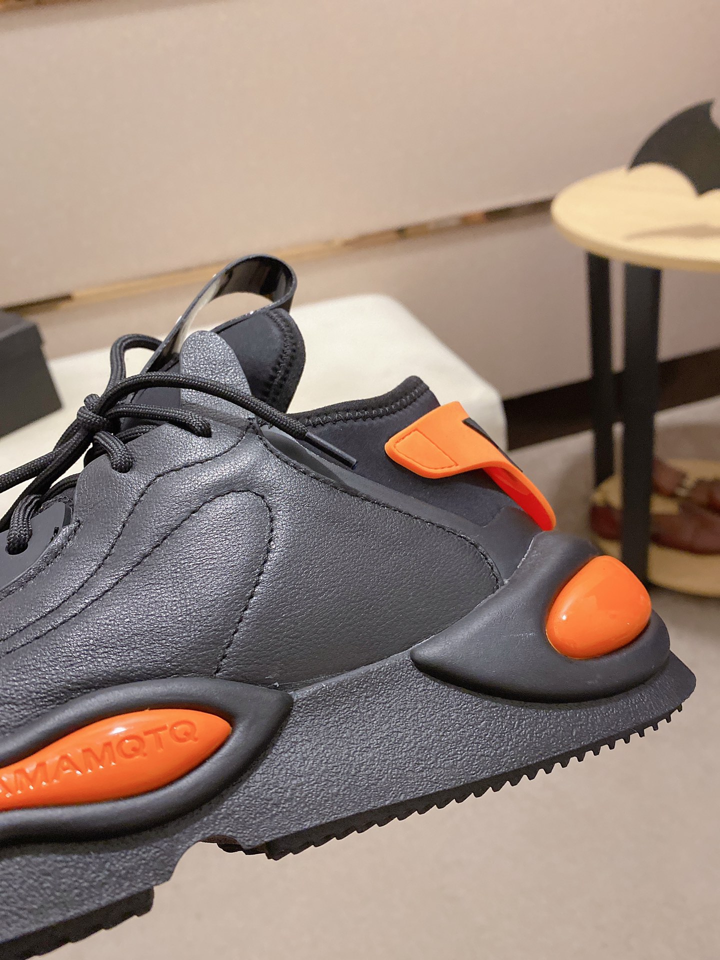 Y-3 Kaiwa Lace-Up Sneakers 7 - vstockx