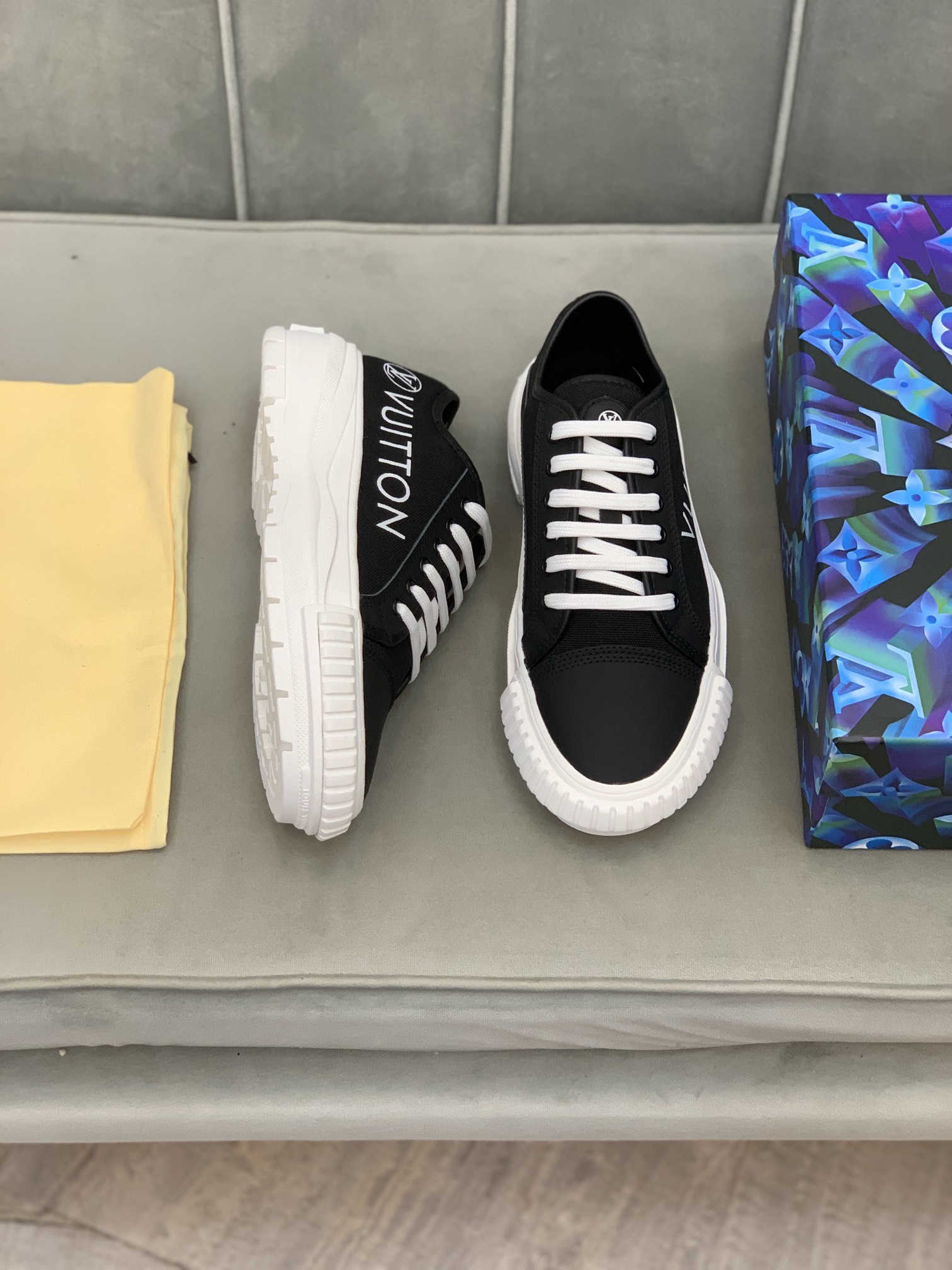 Louis Vuitton Squad sneaker 4 - vstockx