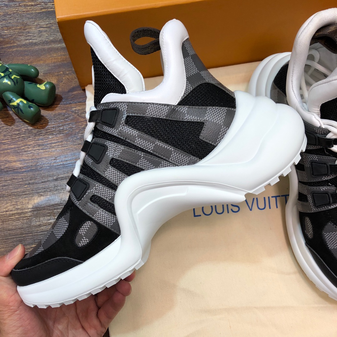 Louis Vuitton Archlight 18 - vstockx