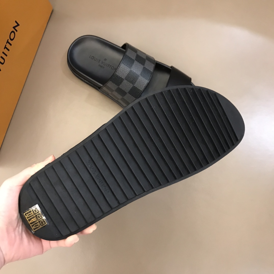 Louis Vuitton Slipper 63 - vstockx