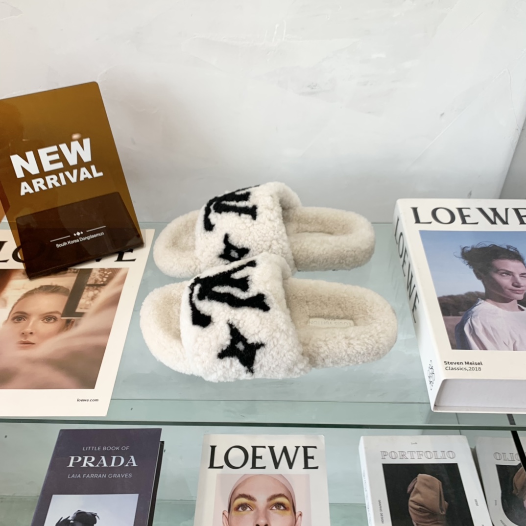 Louis Vuitton GLORIA FLAT LOAFERS WOMEN 12 - vstockx