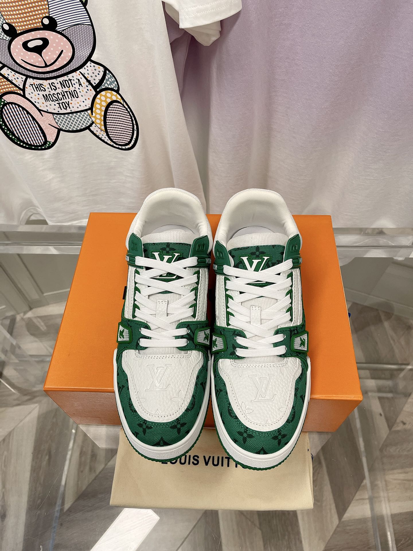 Louis Vuitton LV TRAINERS SNEAKER 2 - vstockx