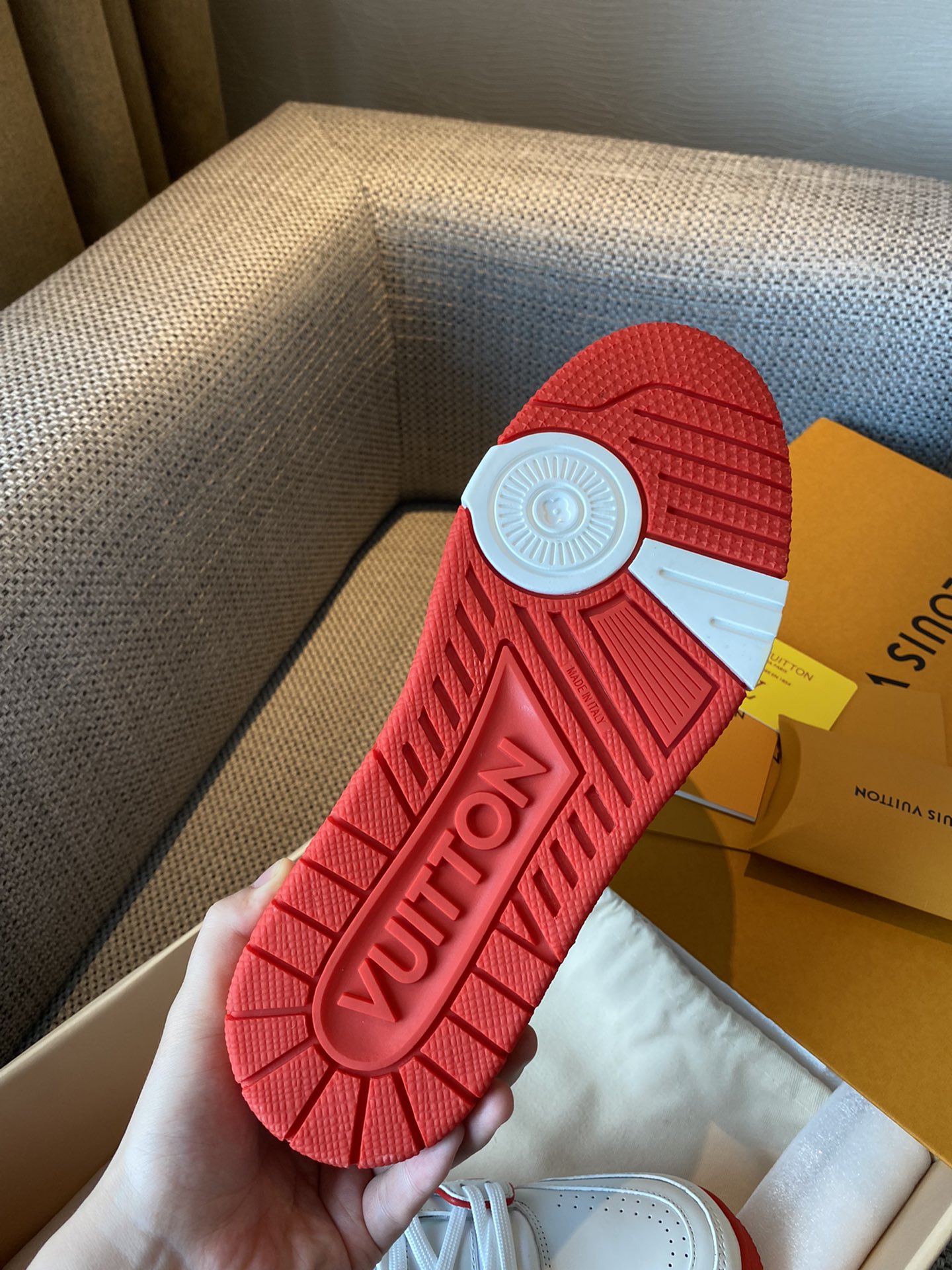 Louis Vuitton LV TRAINERS SNEAKER 9 - vstockx