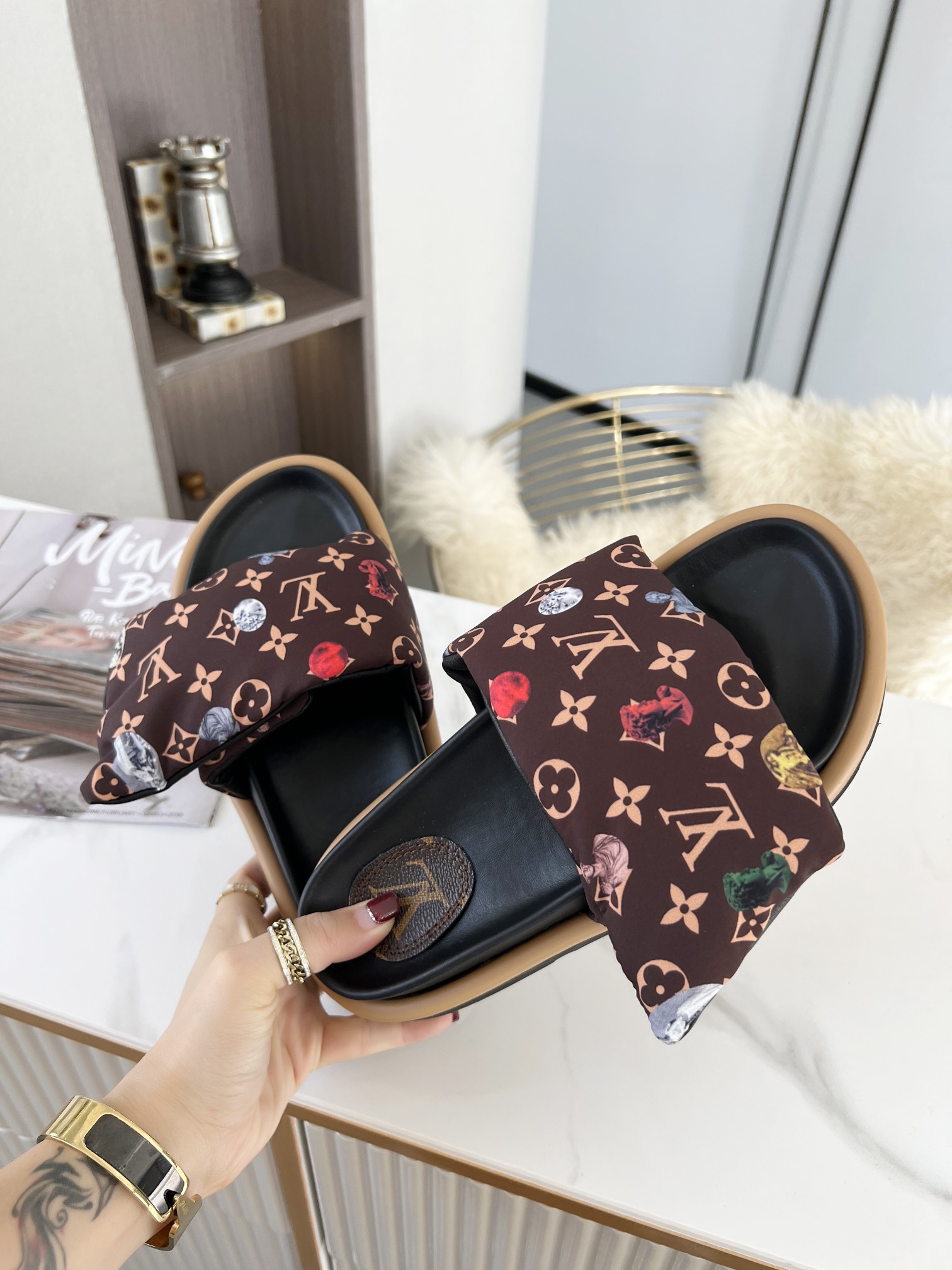 Louis Vuitton POOL PILLOW COMFORT MULES WOMEN 5 - vstockx