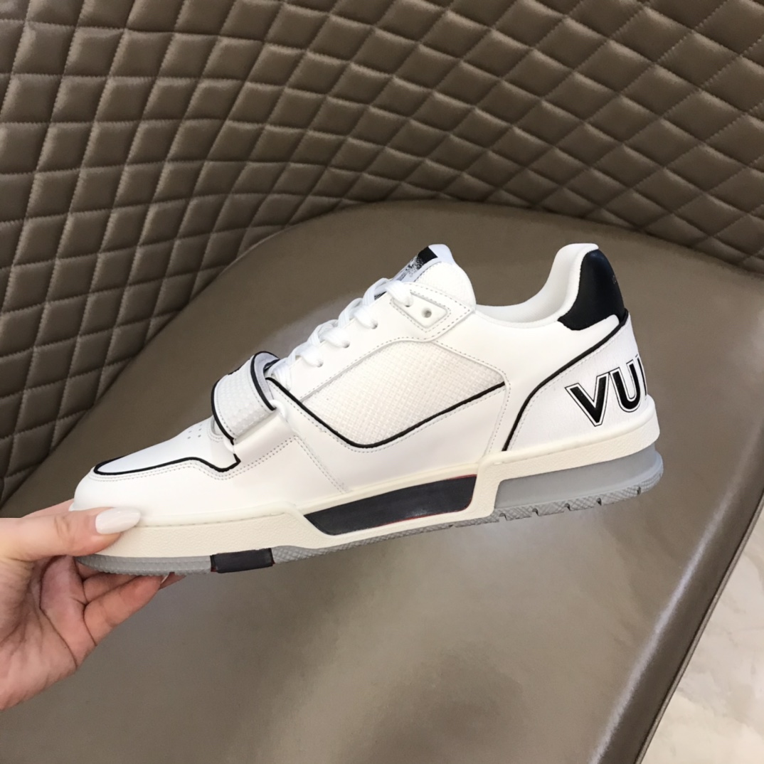 Louis Vuitton Trainer Sneakers 3 - vstockx
